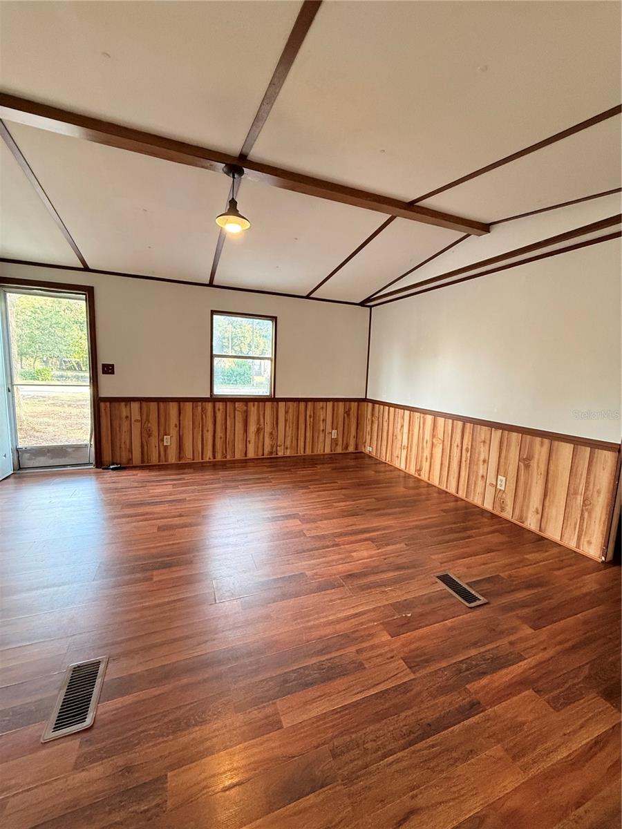 Image 14 of 31 For 14820 100th Terrace