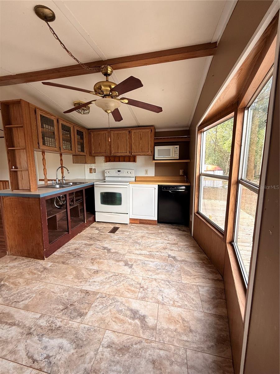 Image 8 of 31 For 14820 100th Terrace