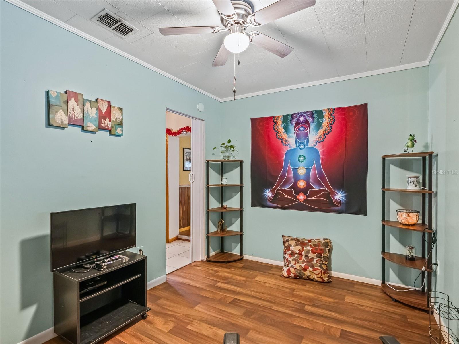 Image 21 of 39 For 2800 52nd Street