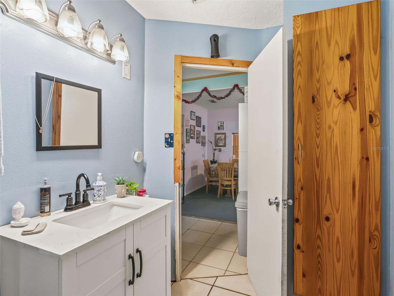 Image 22 of 39 For 2800 52nd Street