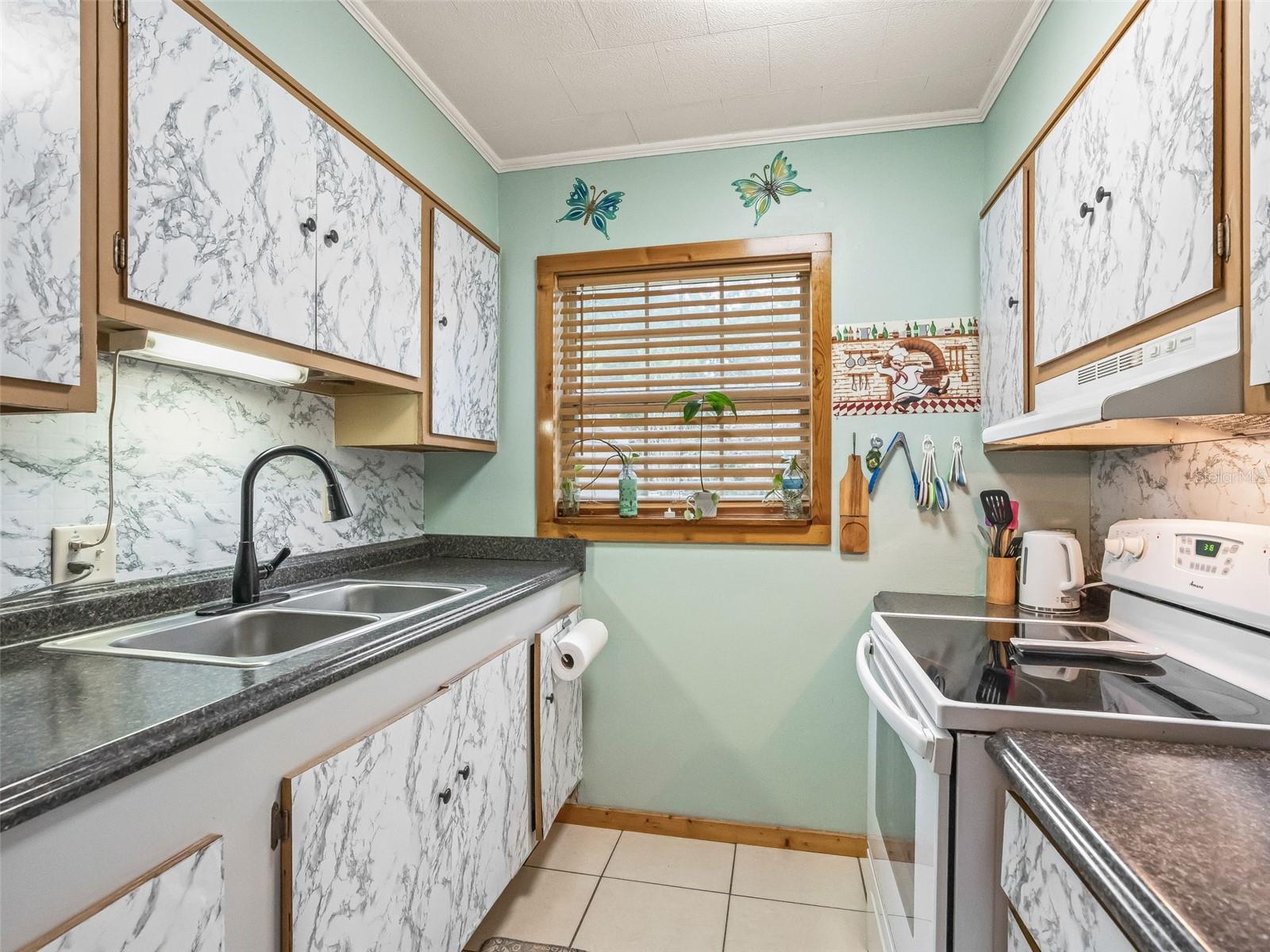 Image 9 of 39 For 2800 52nd Street