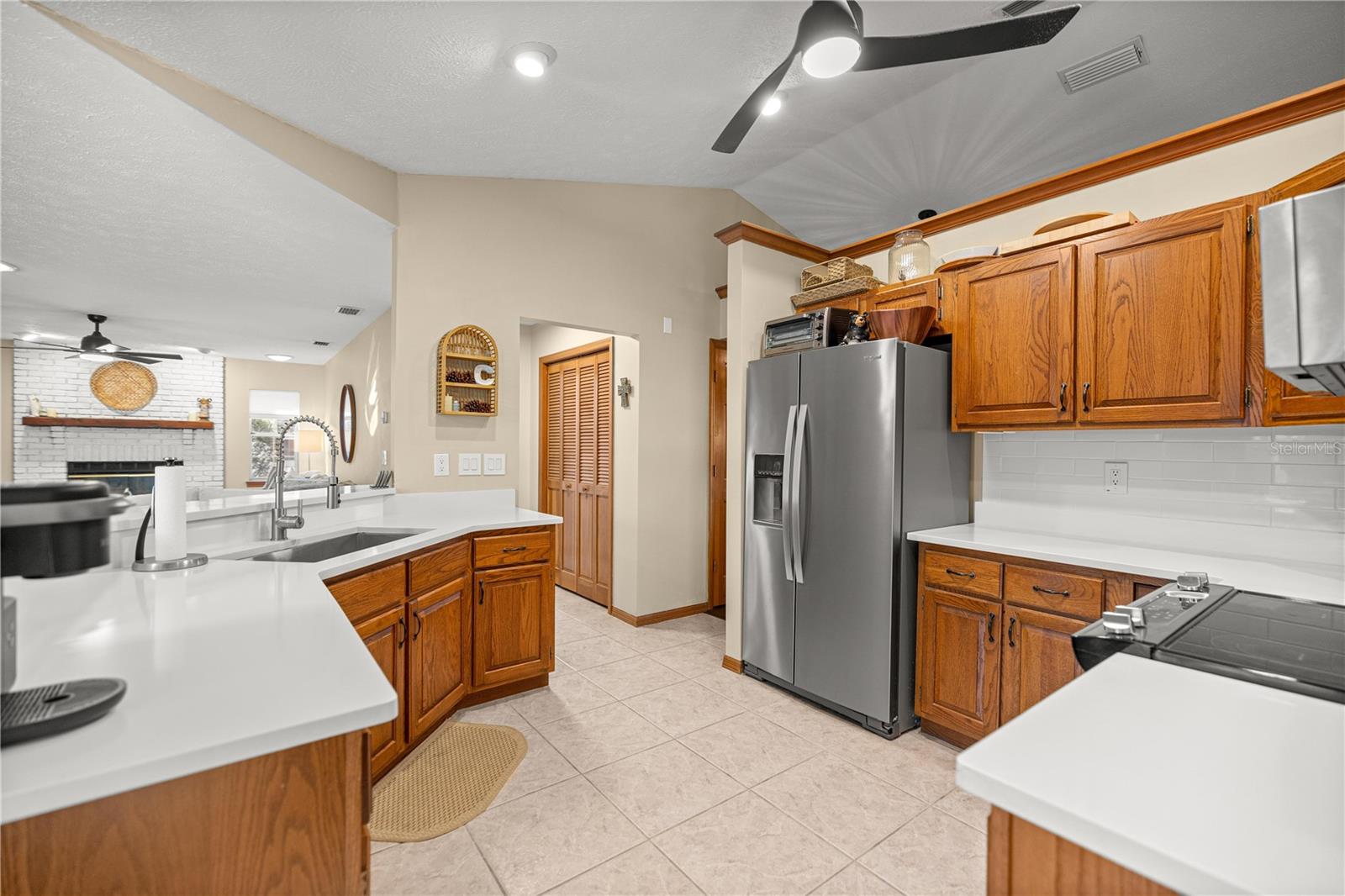 Image 17 of 43 For 985 50th Avenue