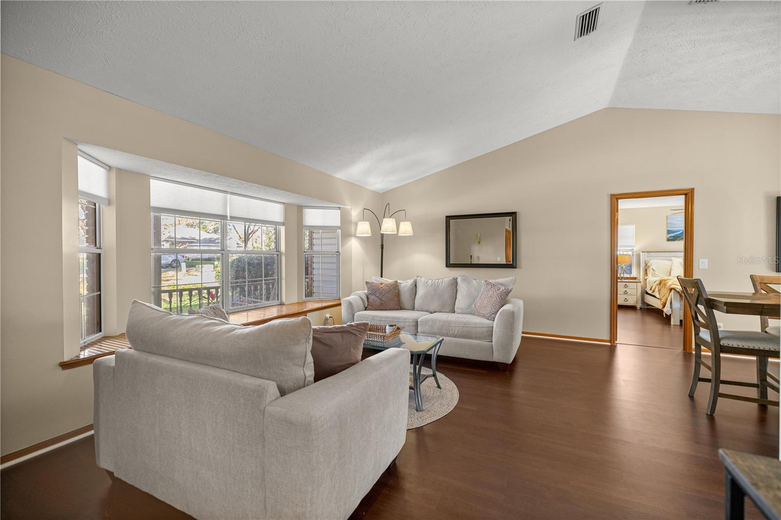 Image 20 of 43 For 985 50th Avenue