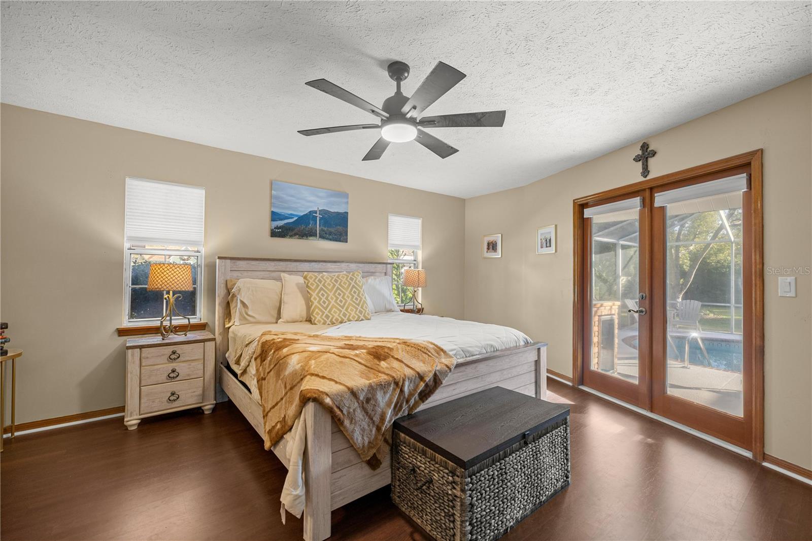 Image 26 of 43 For 985 50th Avenue