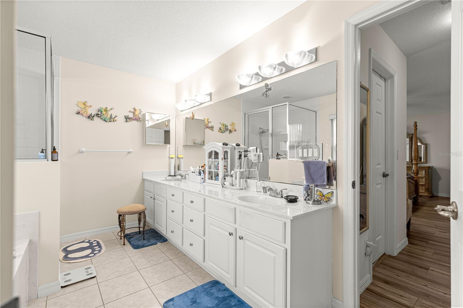 Image 21 of 45 For 8601 60th Circle