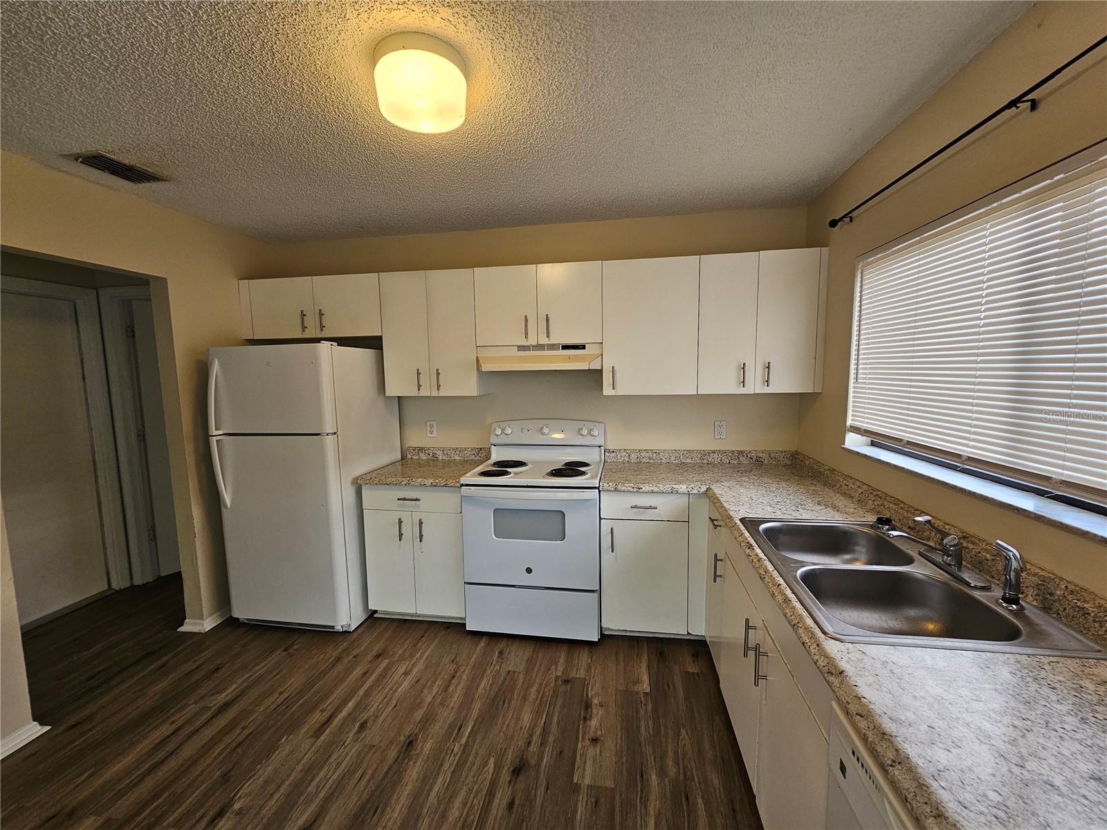 Image 7 of 16 For 312 Oak Track Pass