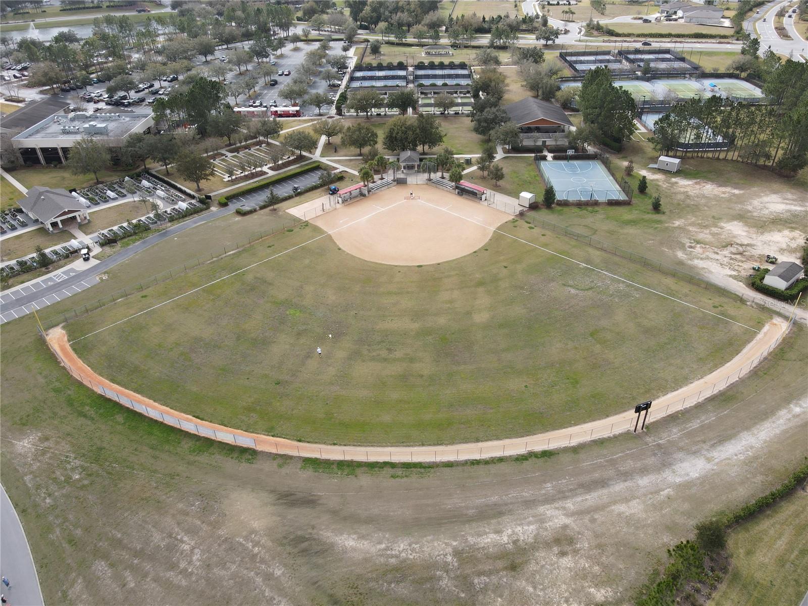 Image 27 of 33 For 5543 85th Avenue Road