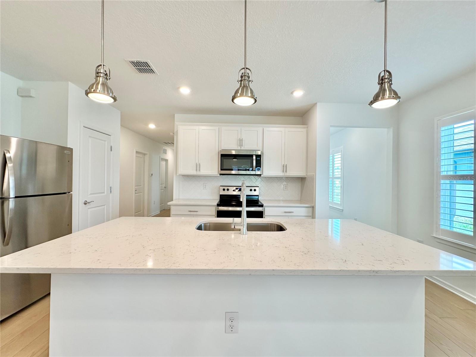 Image 7 of 33 For 5543 85th Avenue Road