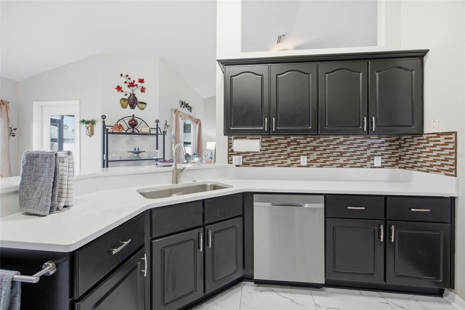 Image 16 of 62 For 10180 69th Avenue