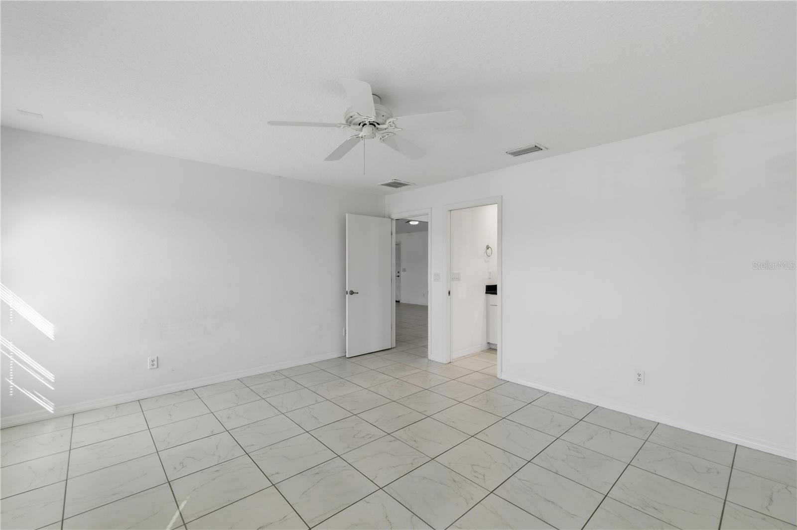 Image 11 of 26 For 10758 Highway 464c