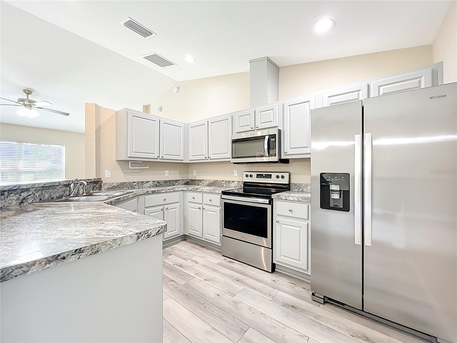 Image 16 of 45 For 1954 21 Avenue