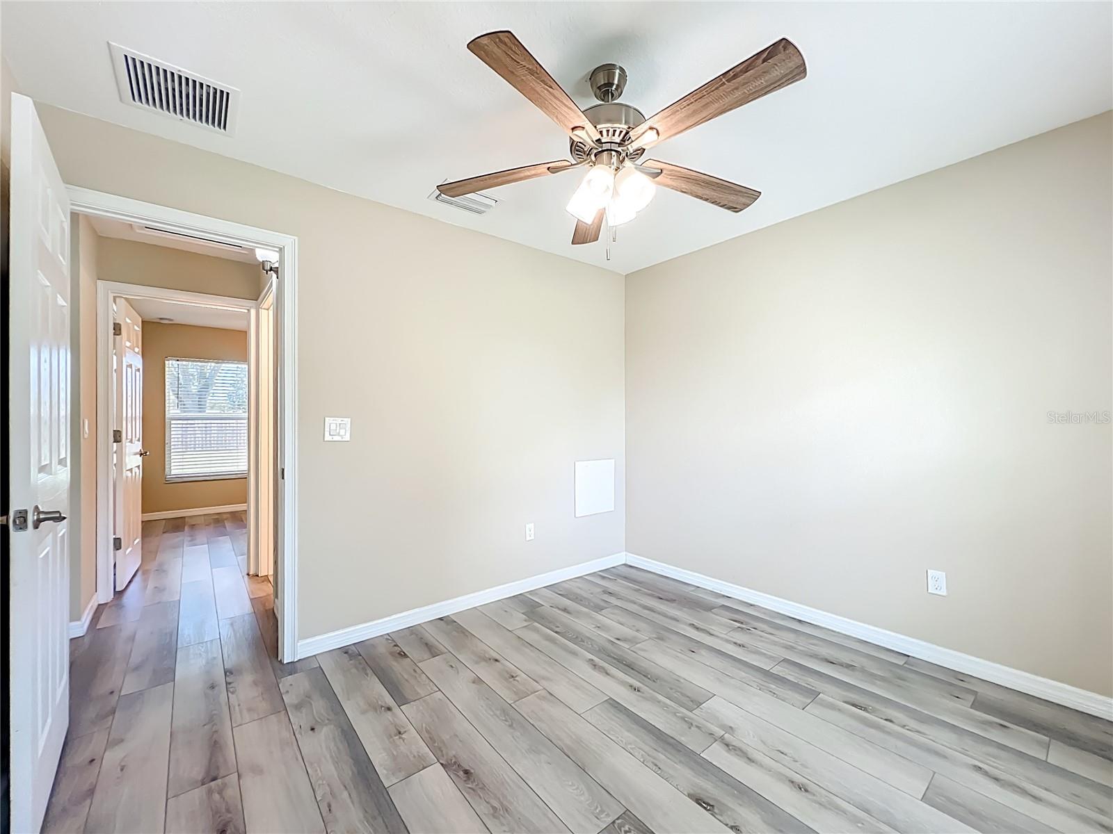 Image 22 of 45 For 1954 21 Avenue