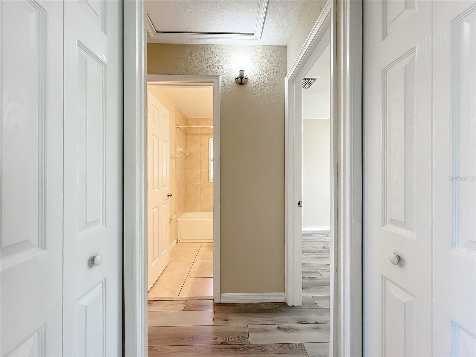 Image 34 of 45 For 1954 21 Avenue