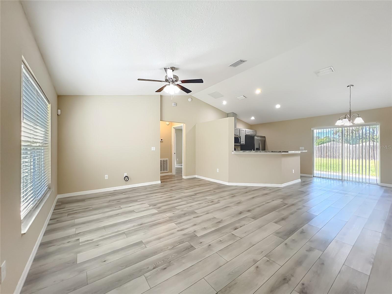 Image 9 of 45 For 1954 21 Avenue