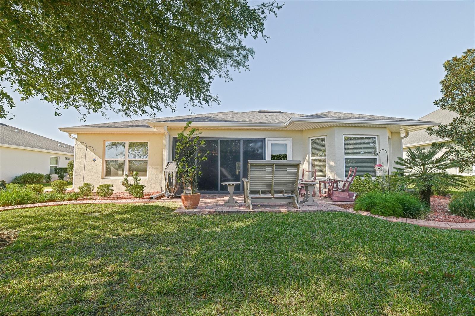 Image 10 of 77 For 10158 Julia Isles Avenue