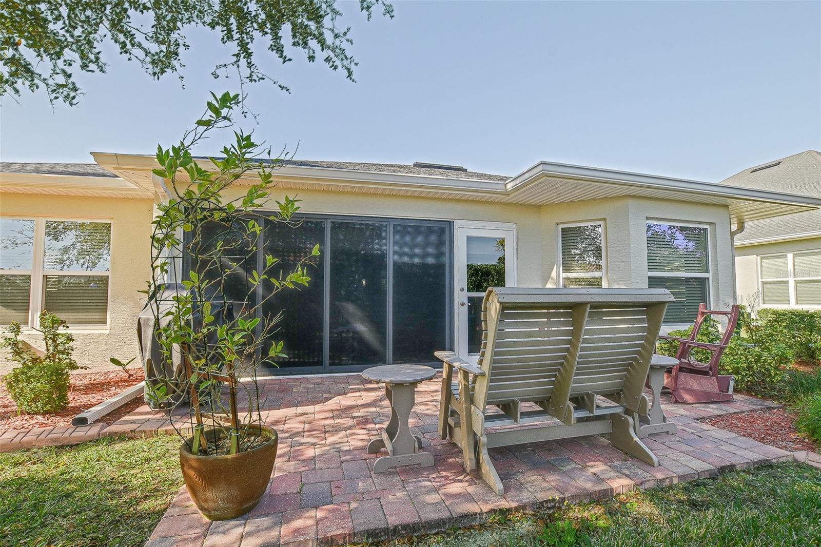 Image 12 of 77 For 10158 Julia Isles Avenue