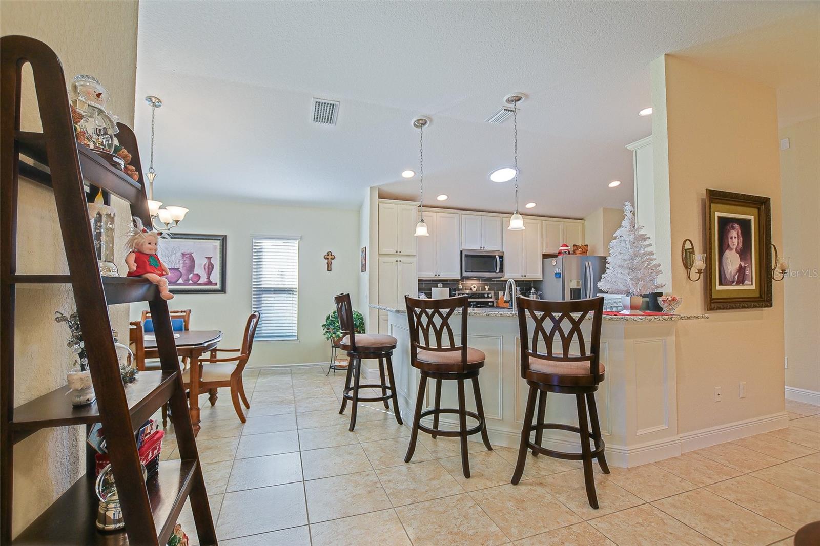 Image 38 of 77 For 10158 Julia Isles Avenue