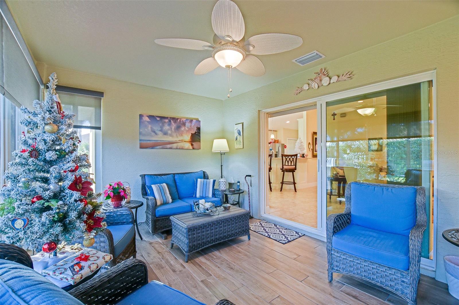 Image 54 of 77 For 10158 Julia Isles Avenue