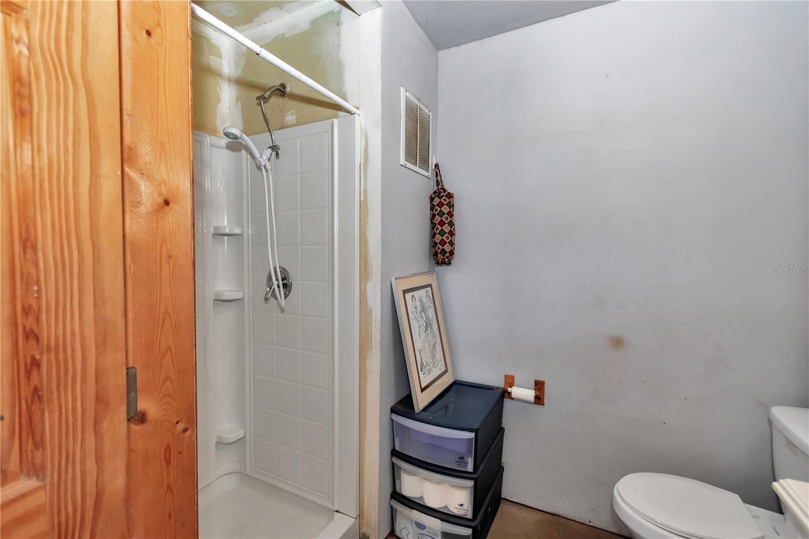 Image 11 of 49 For 11375 Circle M Avenue