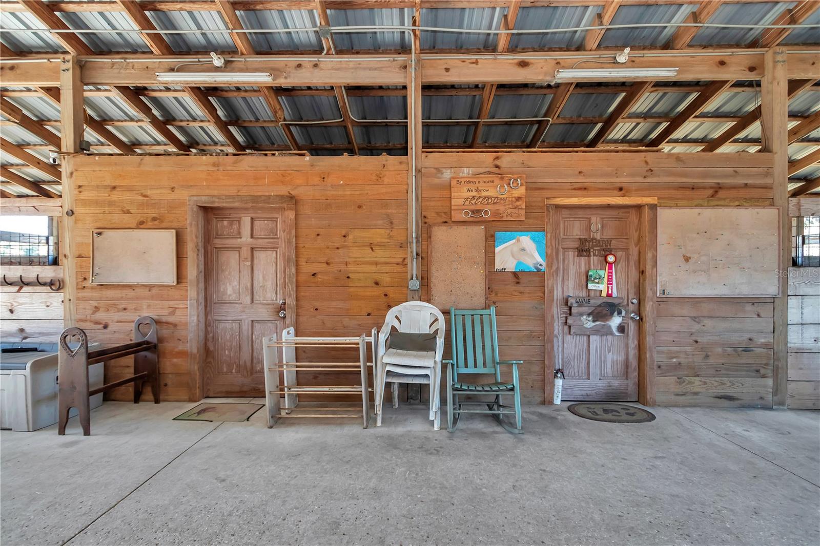 Image 12 of 49 For 11375 Circle M Avenue