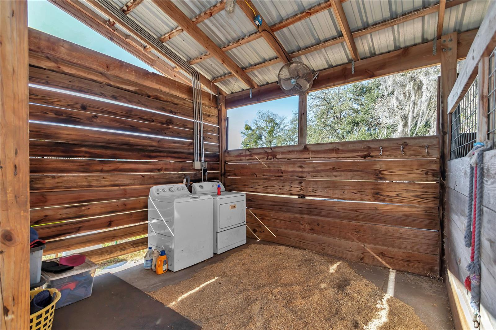 Image 16 of 49 For 11375 Circle M Avenue