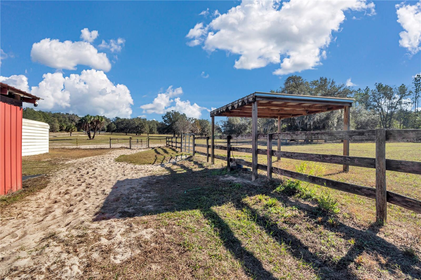 Image 18 of 49 For 11375 Circle M Avenue