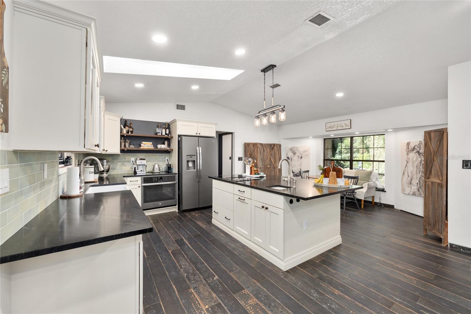 Image 8 of 65 For 12270 83rd Lane