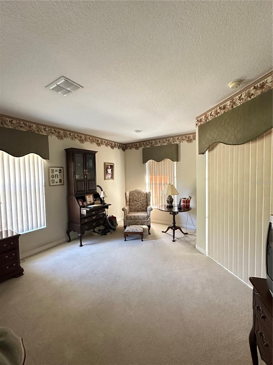 Image 10 of 27 For 16425 47th Court