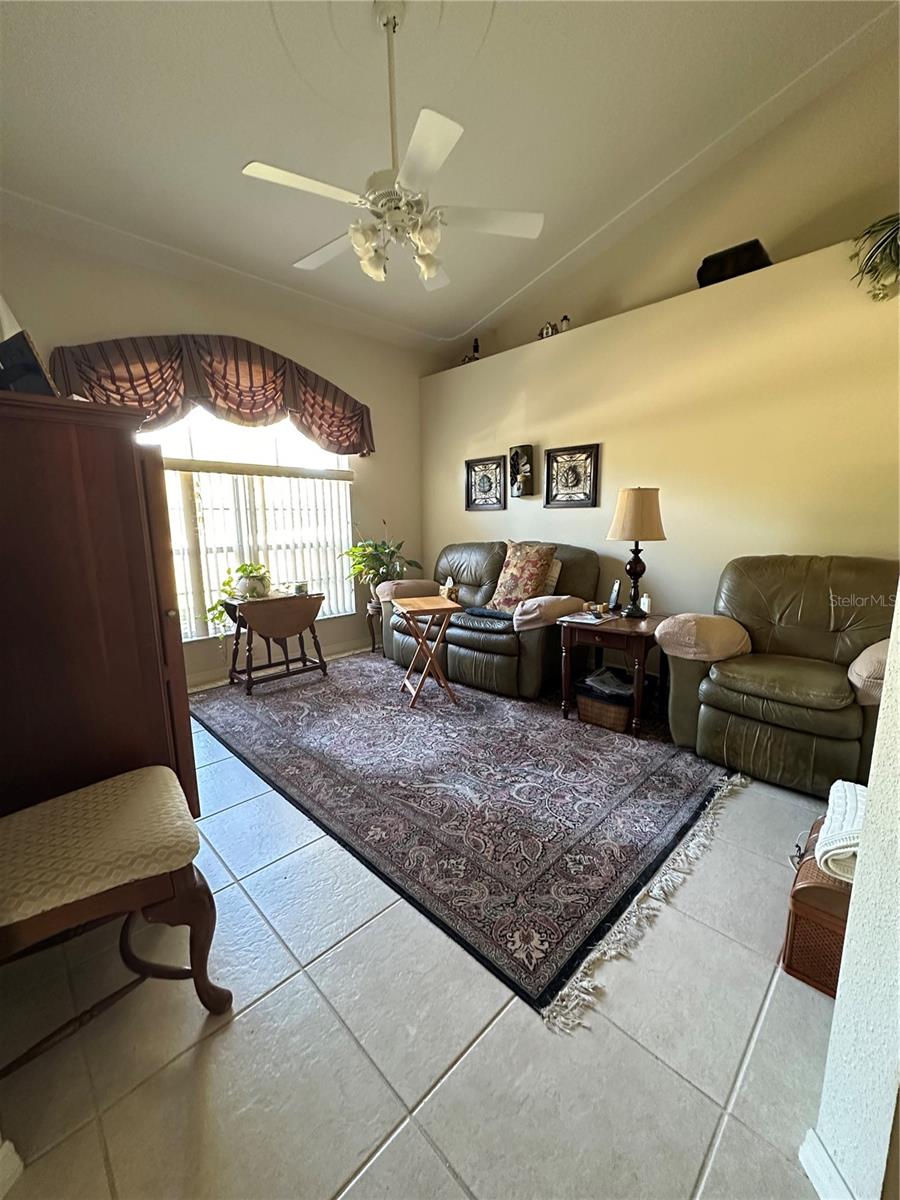 Image 4 of 27 For 16425 47th Court