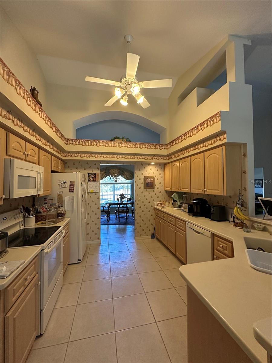 Image 6 of 27 For 16425 47th Court