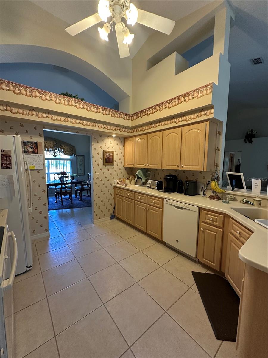 Image 7 of 27 For 16425 47th Court