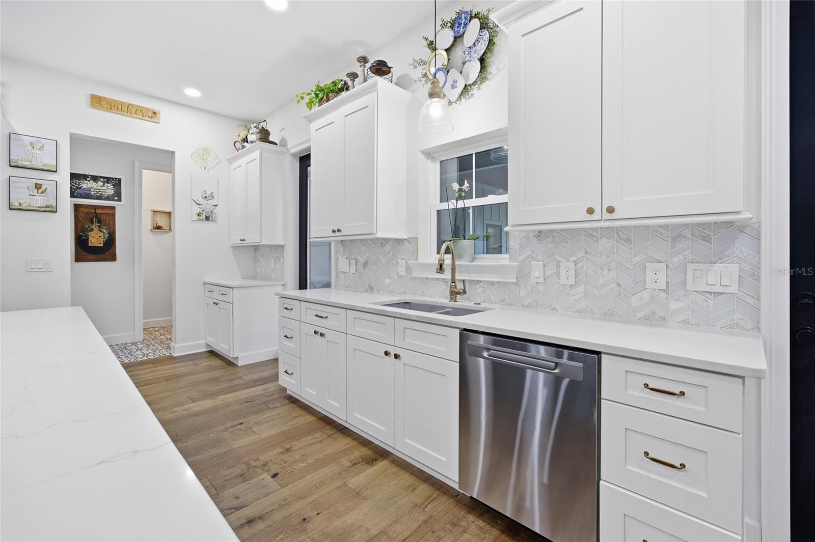 Image 18 of 74 For 12052 101st Court Road