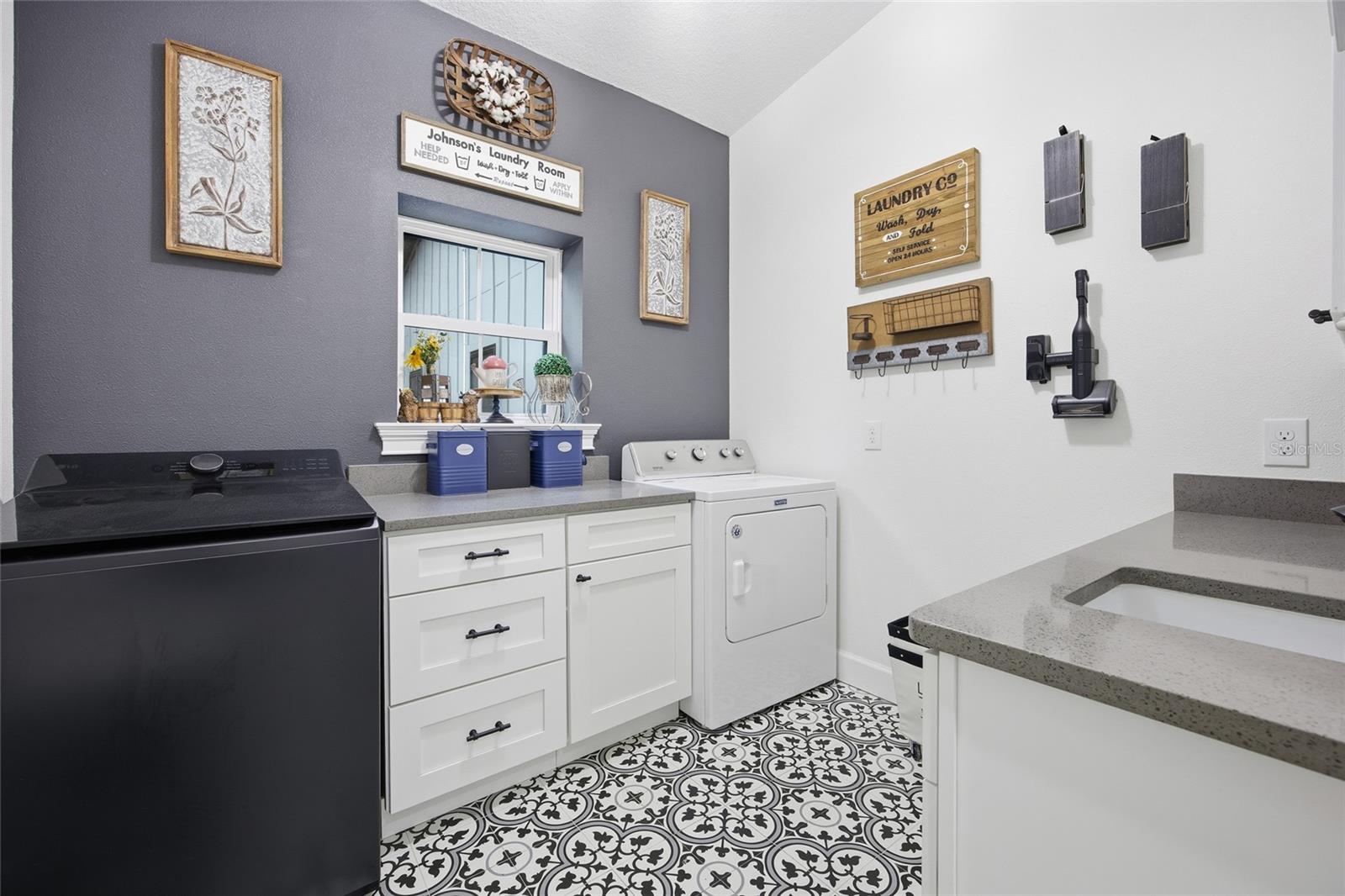 Image 38 of 74 For 12052 101st Court Road