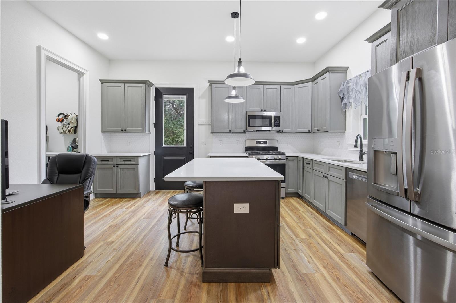 Image 46 of 74 For 12052 101st Court Road