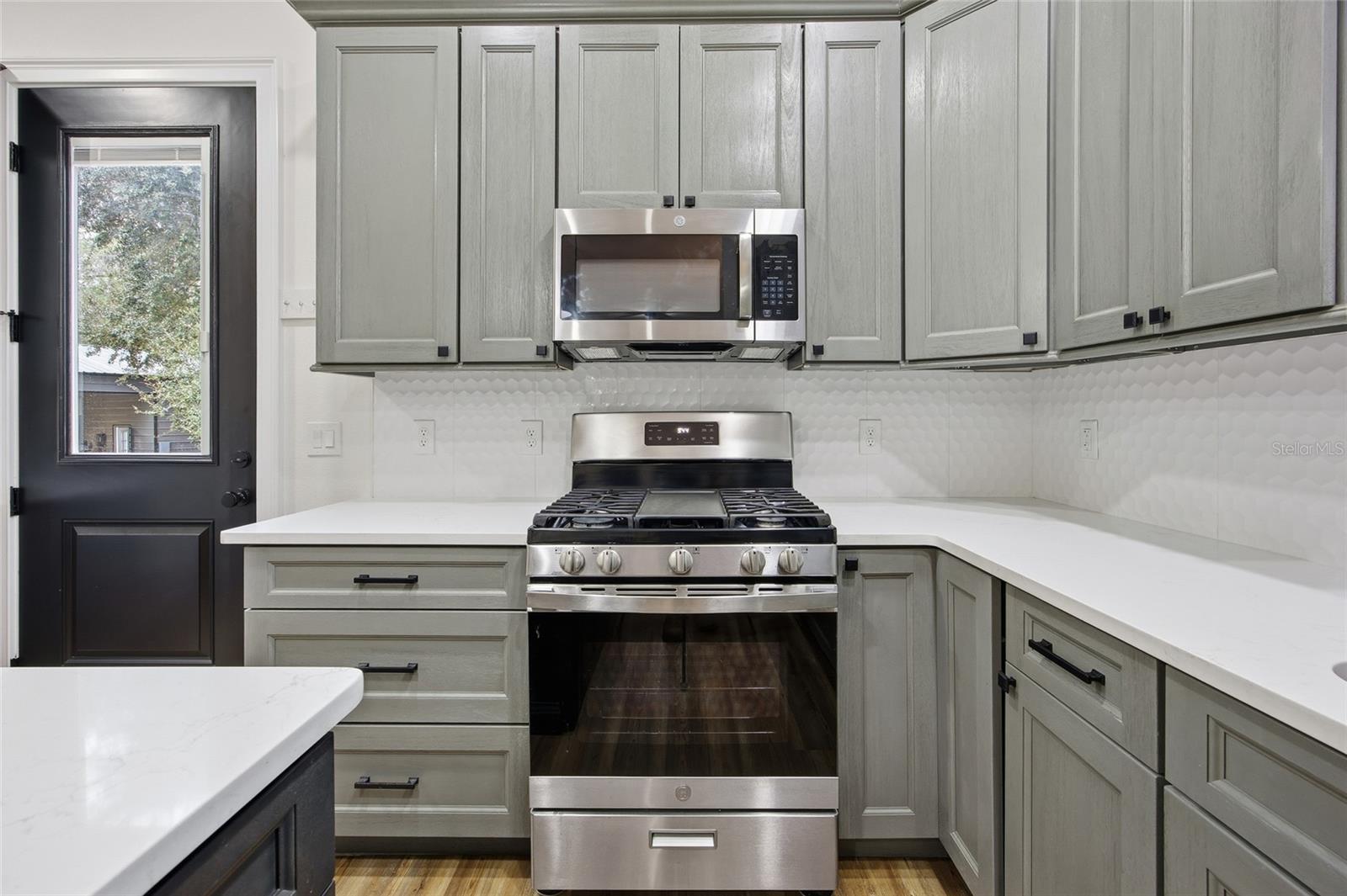 Image 49 of 74 For 12052 101st Court Road