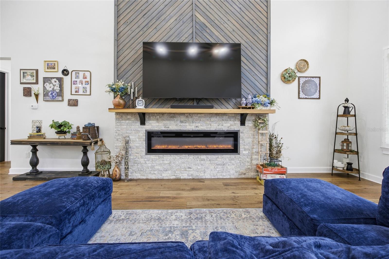 Image 6 of 74 For 12052 101st Court Road