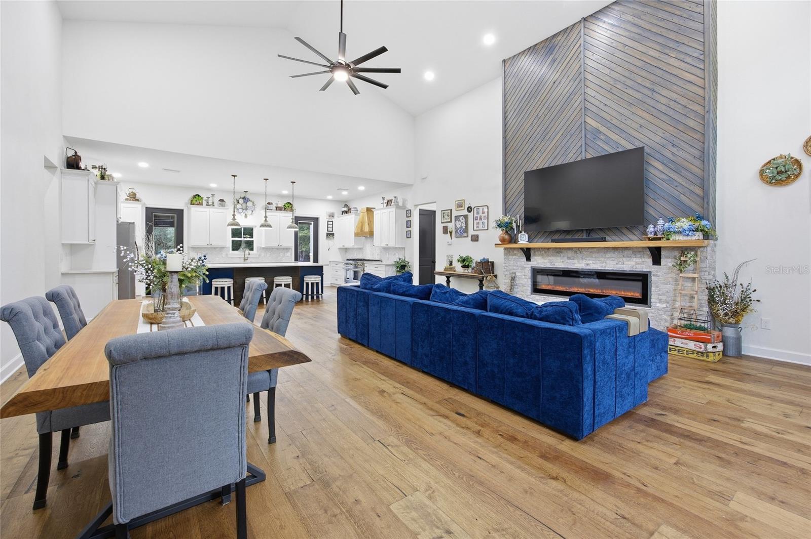 Image 9 of 74 For 12052 101st Court Road