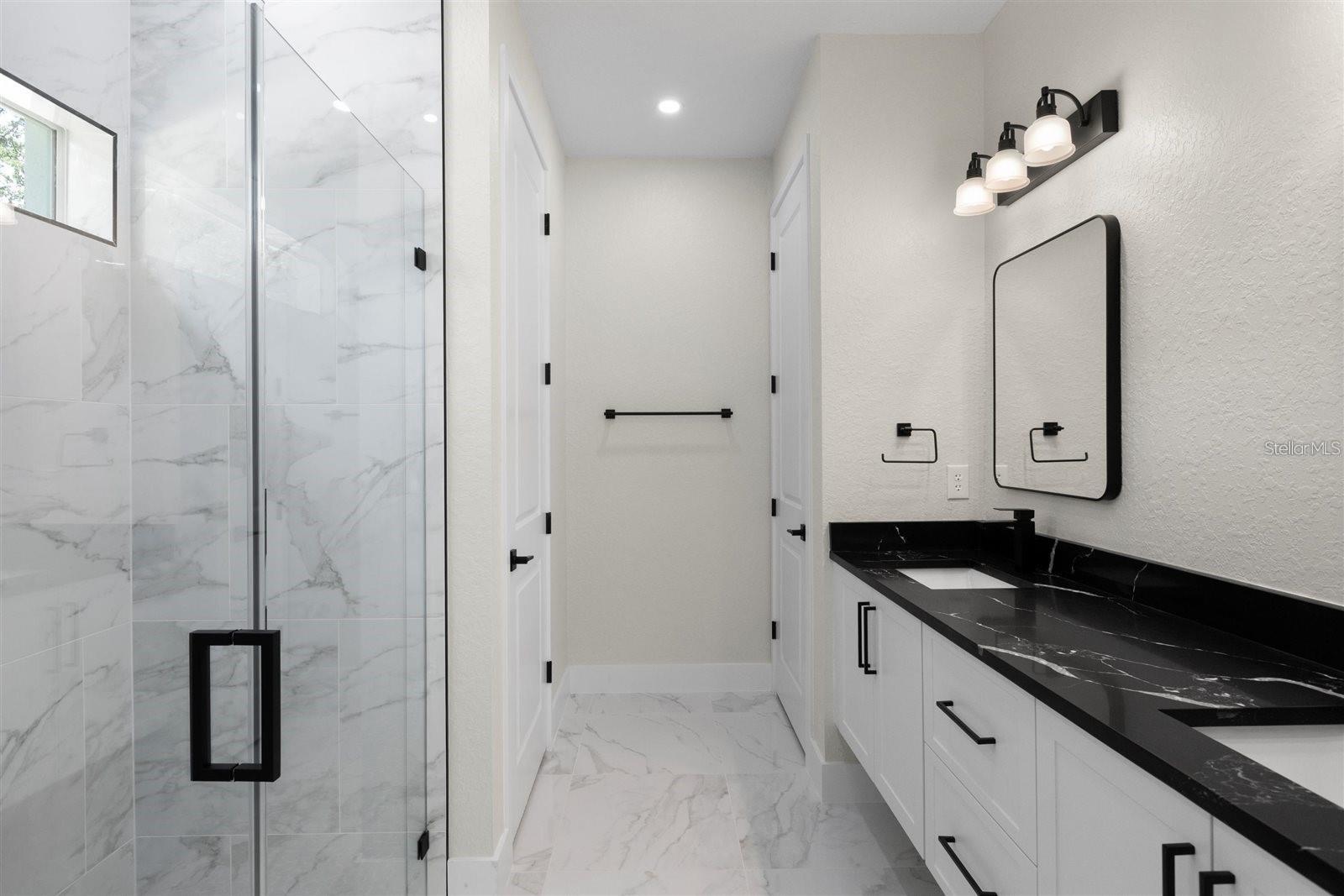 Image 18 of 31 For 13619 78th Place