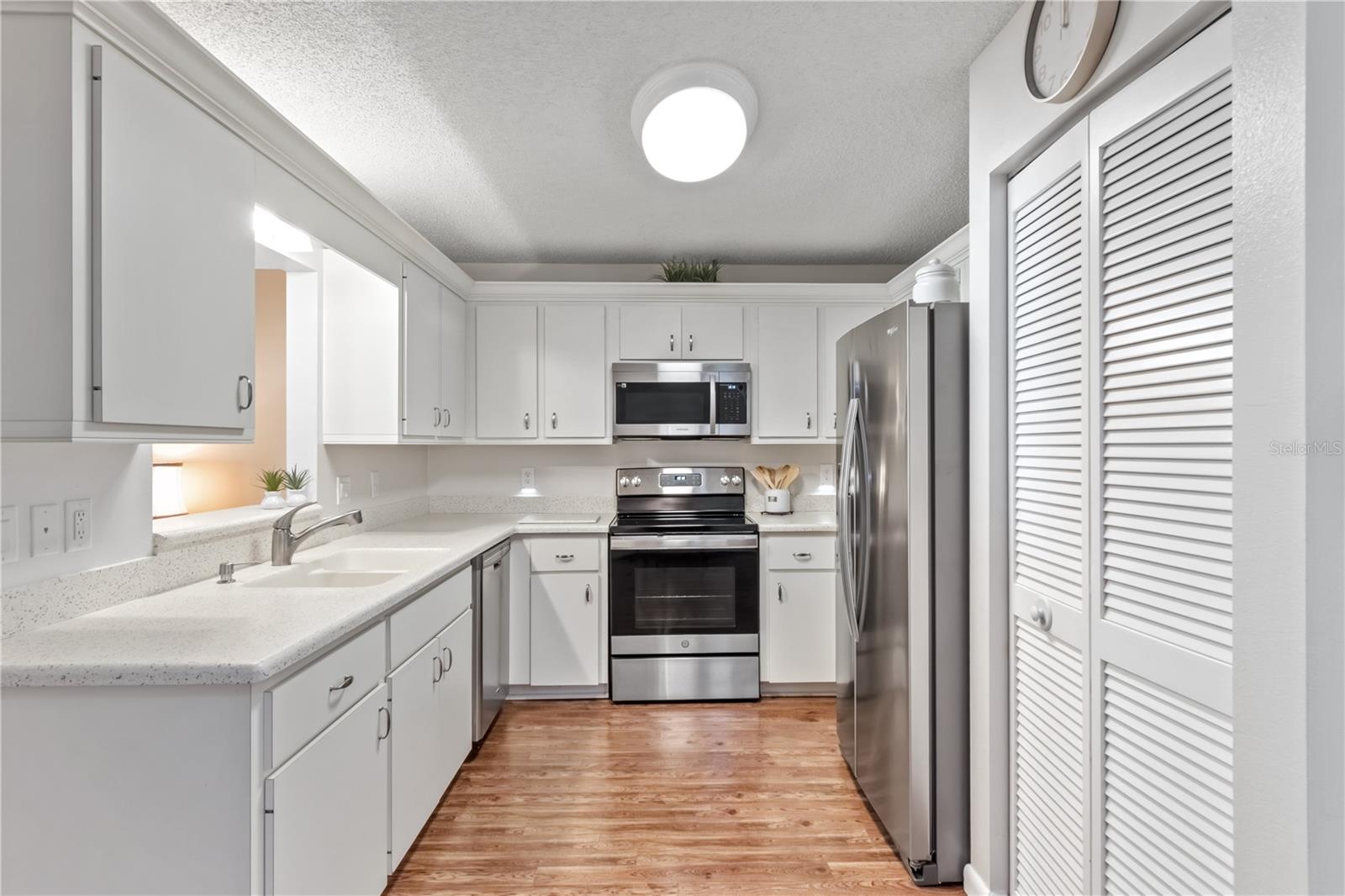 Image 17 of 34 For 9668 94th Court A