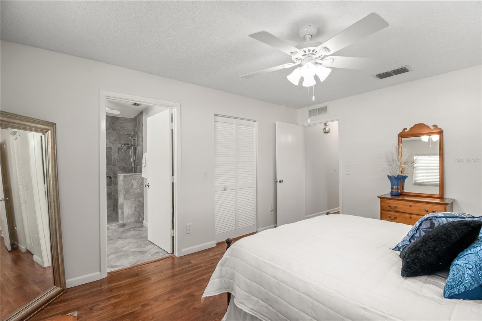 Image 28 of 34 For 9668 94th Court A