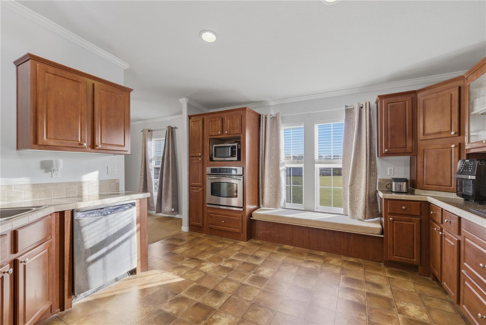 Image 10 of 45 For 3115 Highway 329