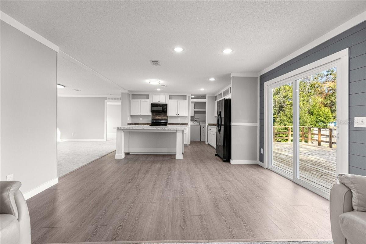 Image 11 of 38 For 9191 32nd Avenue Road