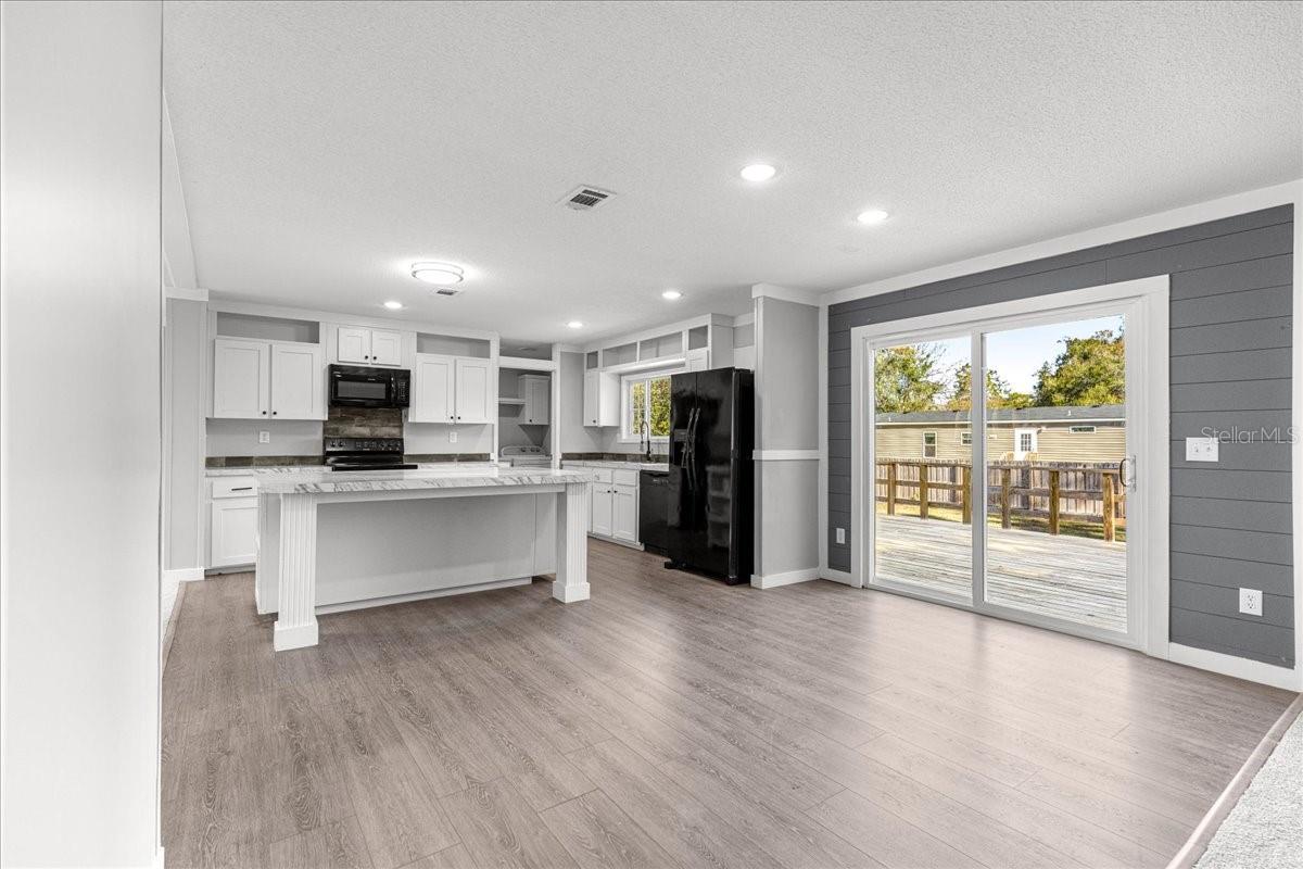 Image 12 of 38 For 9191 32nd Avenue Road