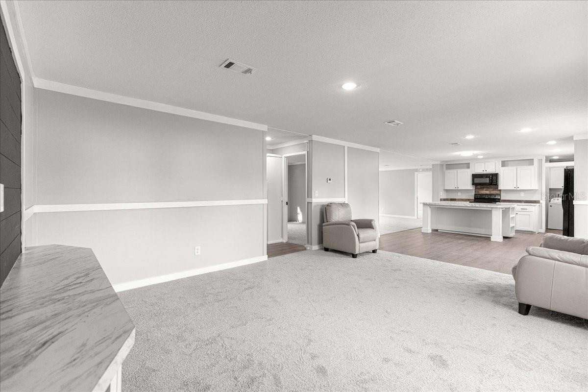 Image 15 of 38 For 9191 32nd Avenue Road