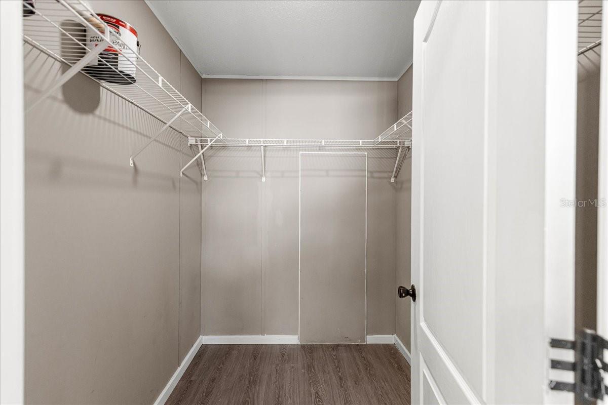 Image 19 of 38 For 9191 32nd Avenue Road