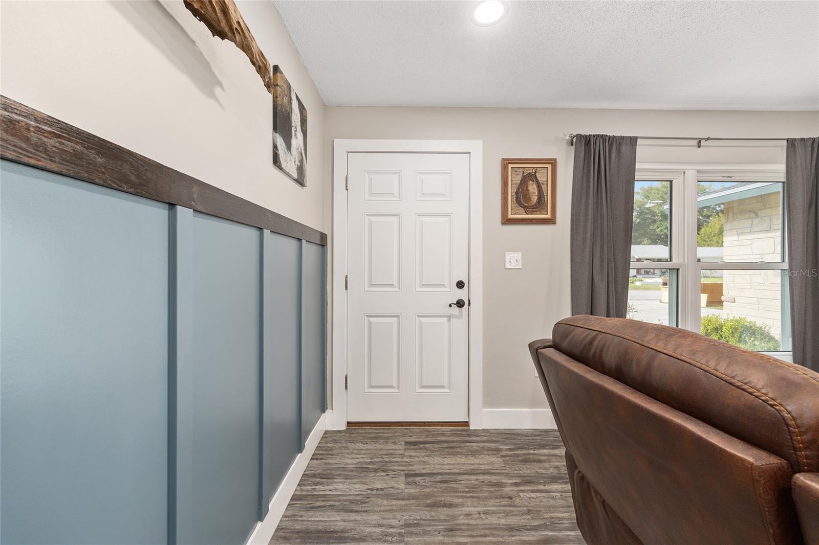 Image 13 of 45 For 903 17th Court