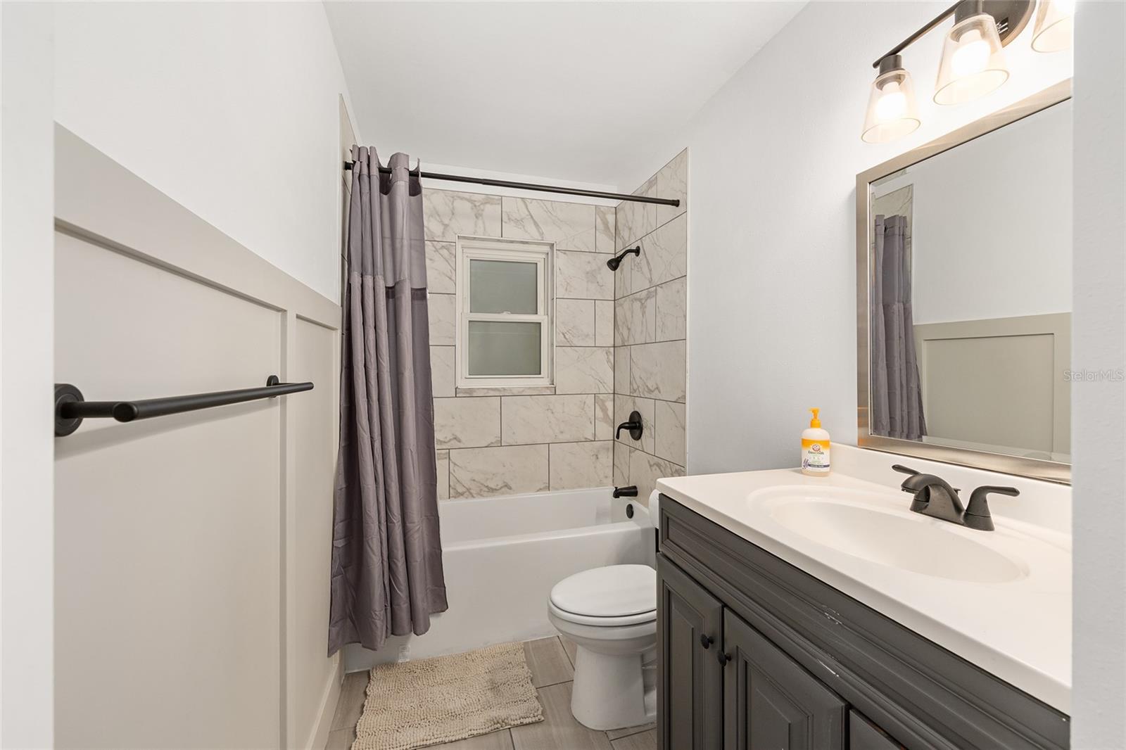 Image 24 of 45 For 903 17th Court