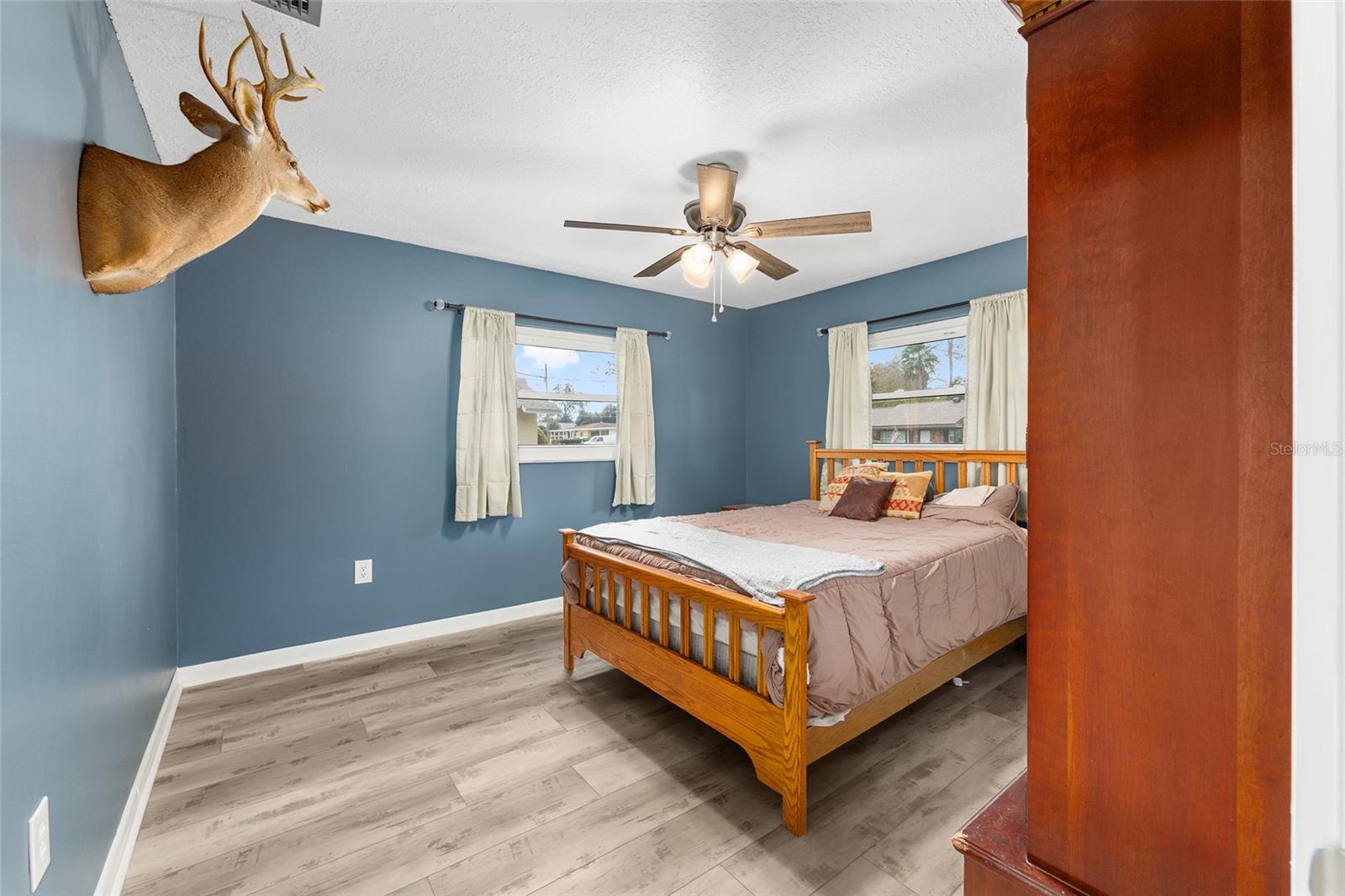 Image 29 of 45 For 903 17th Court