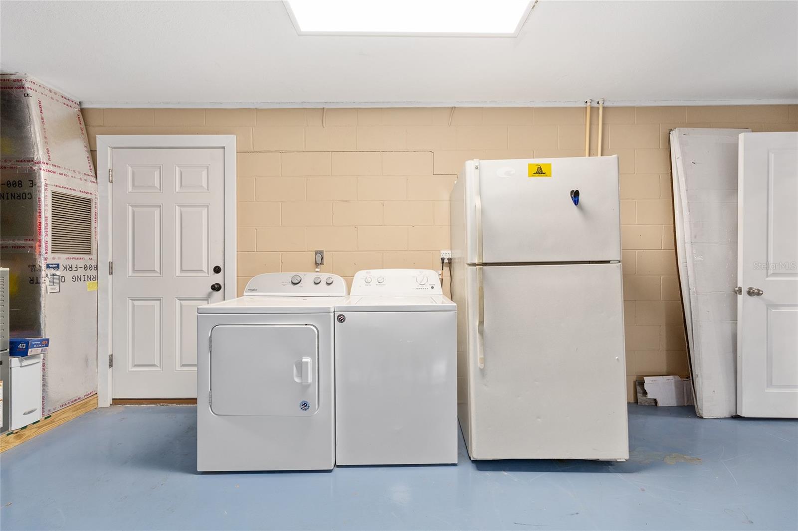 Image 37 of 45 For 903 17th Court