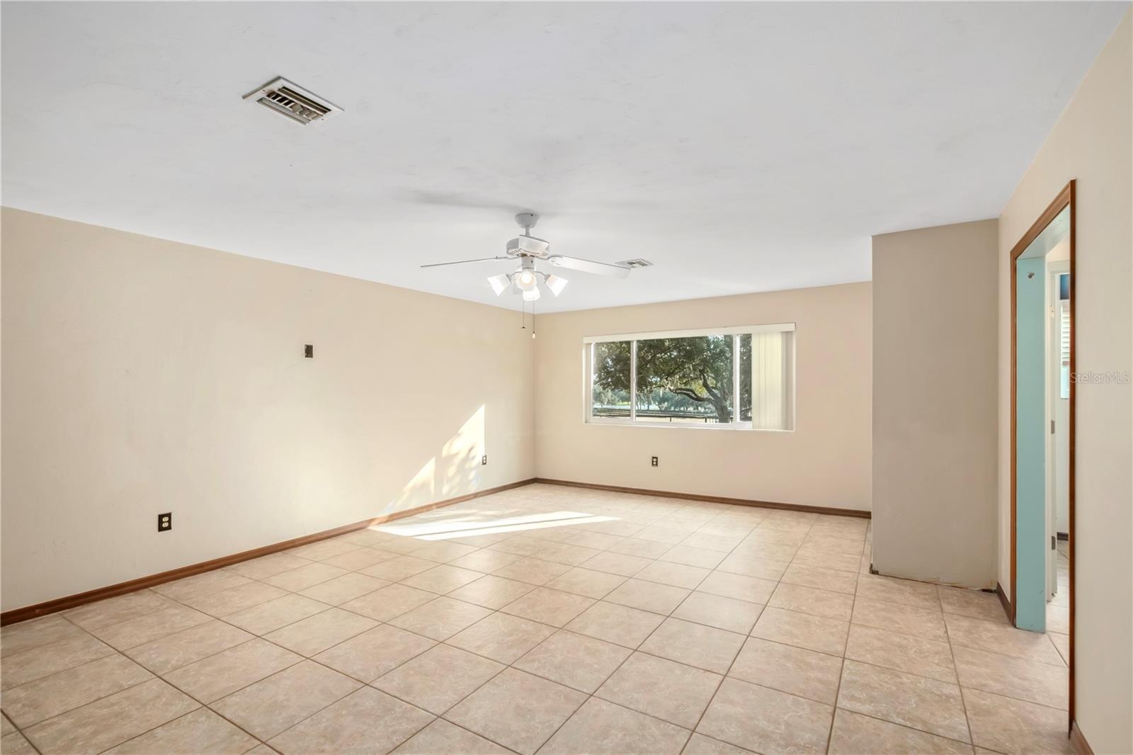 Image 30 of 86 For 2902 Marion County Road